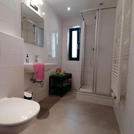 Mo's Apartment *